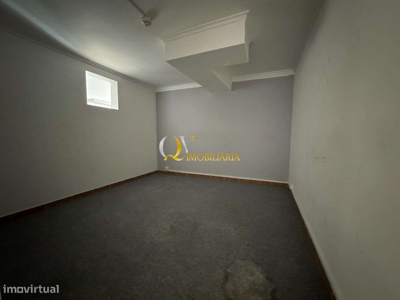 Excelente Loja para venda sita na Brandoa-6