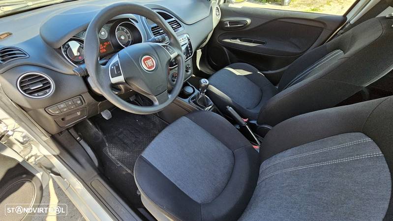 Fiat Punto 1.2 Young S&S - 23