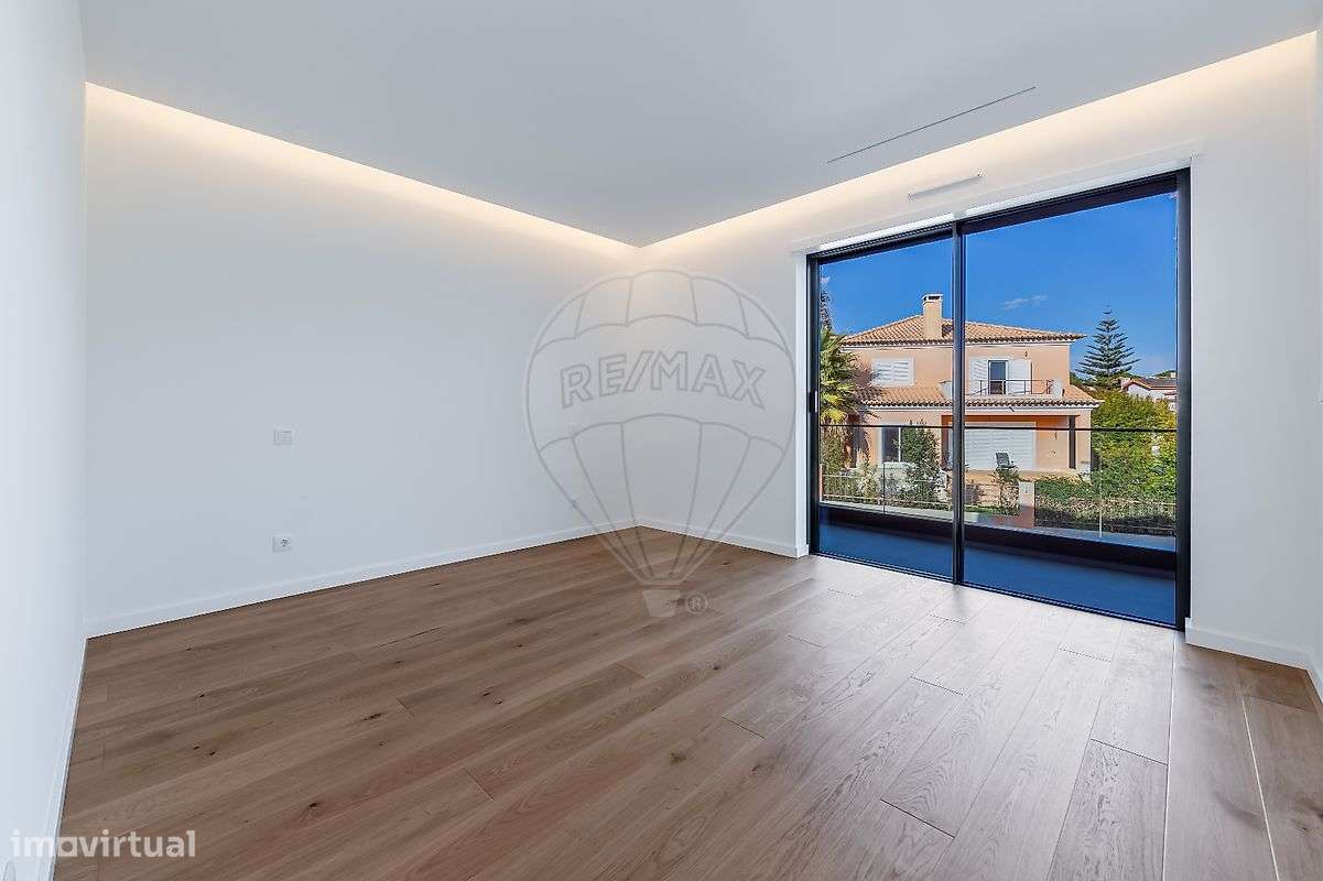 Moradia T5 para venda-22