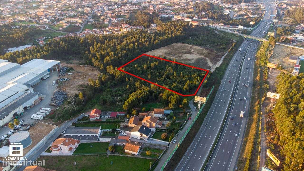 Terreno Industrial com 12.760 m2 em Nogueira Regedoura, SMF - Grande imagem: 4/12