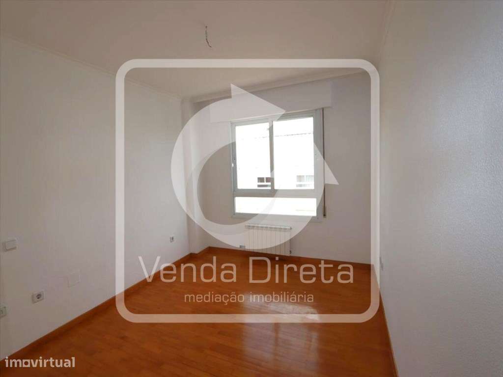 Apartamento T3 | 137 m² | Varanda | Arrecadação | Estacionamento | ...-11