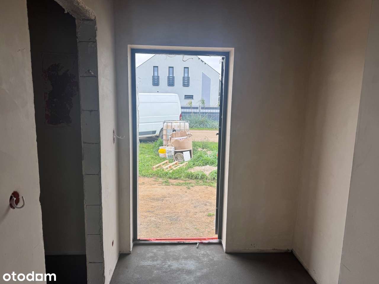 Parterowy nowoczesny z pompą ciepła-8