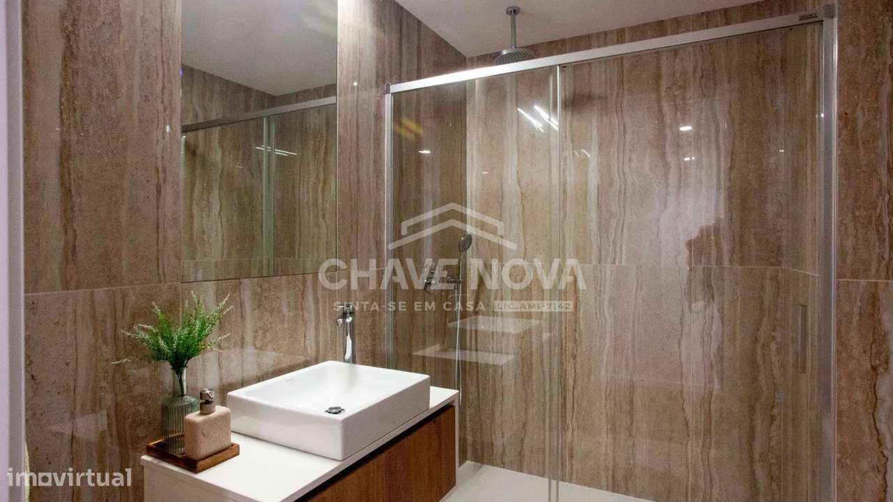 Apartamento T3 Novo em Madalena – Exclusividade e Conforto-12