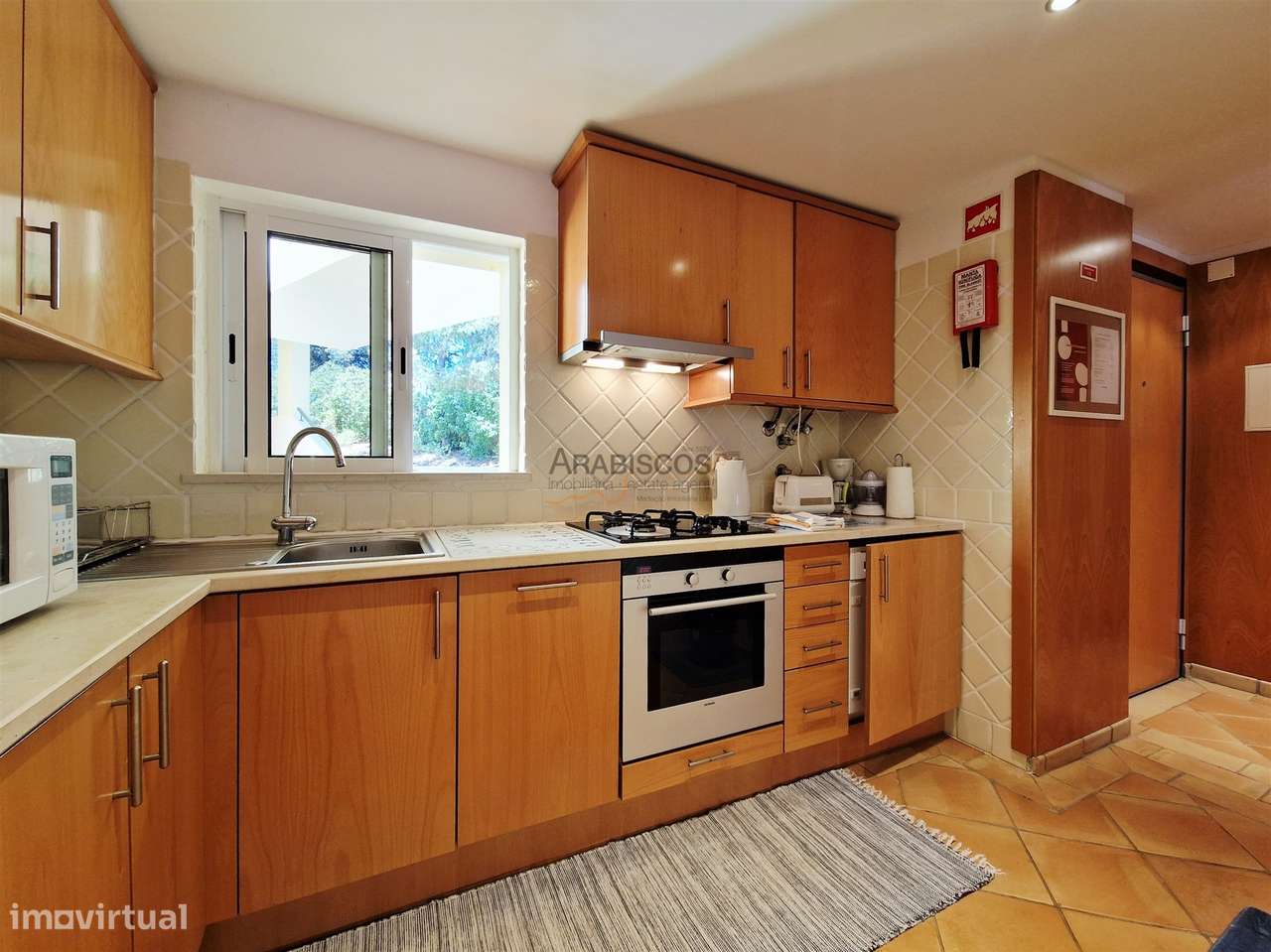 Arrendamento Anual - Apartamento T1 - Condominio fechado - Varanda - P - Grande imagem: 5/14