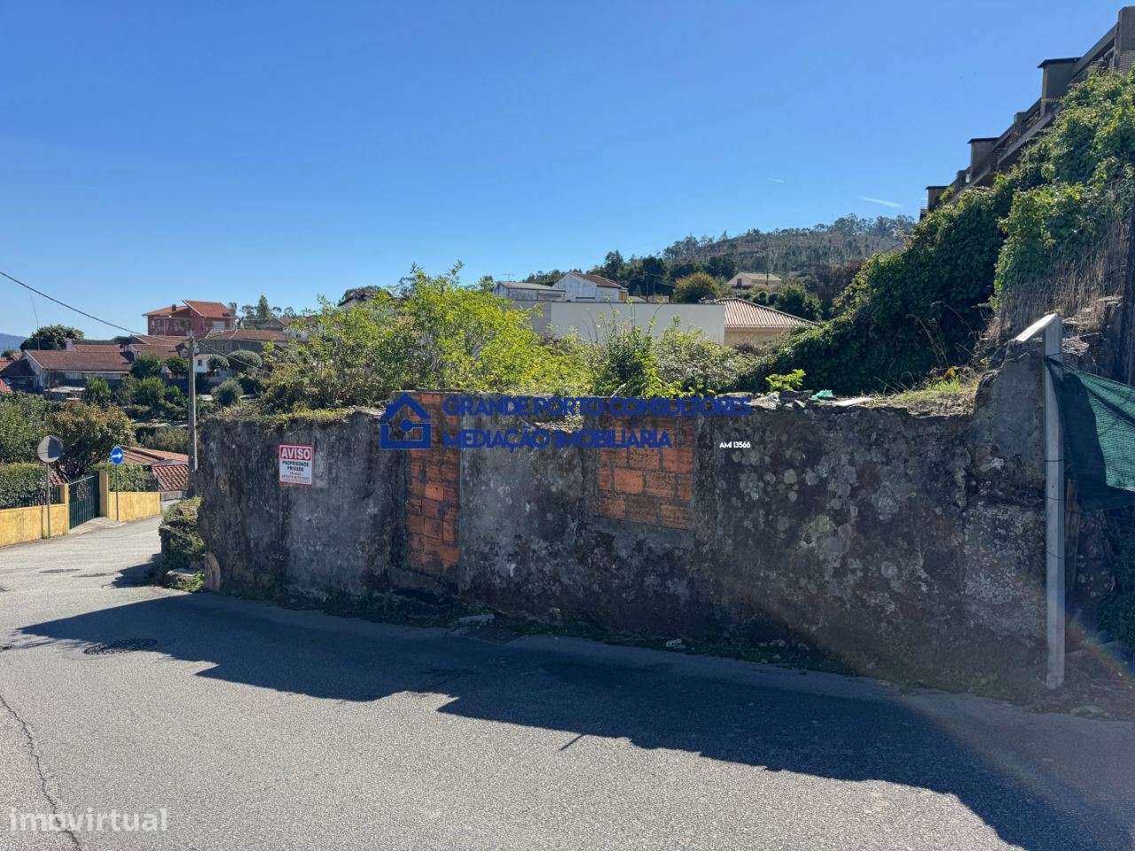 Lote Terreno p/ Moradia 3 frentes C/projeto em aprovação - Valongo-2