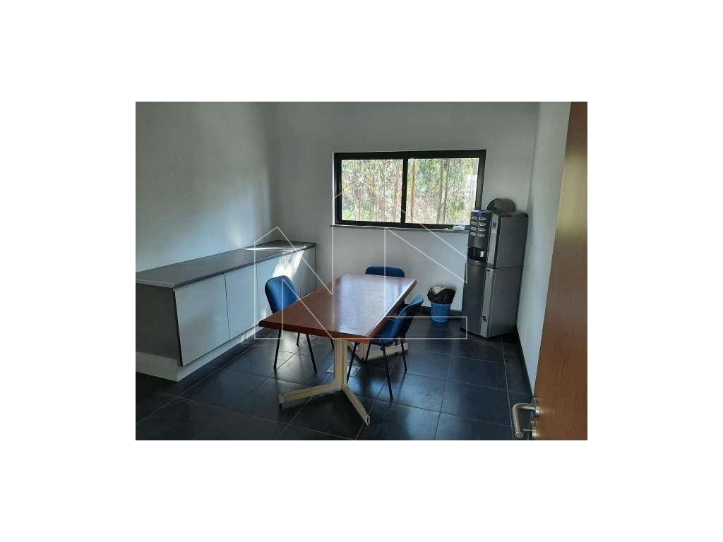 Armazém a 3 minutos de Águeda - Grande imagem: 5/6