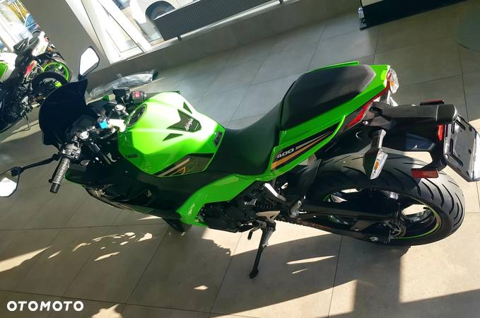 Kawasaki Ninja 400 - 10