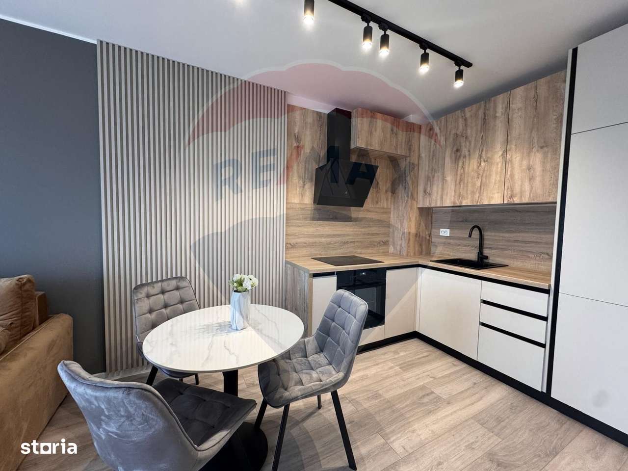 Apartament 2 camere de vanzare in Targoviste - Imagine principală: 1/8