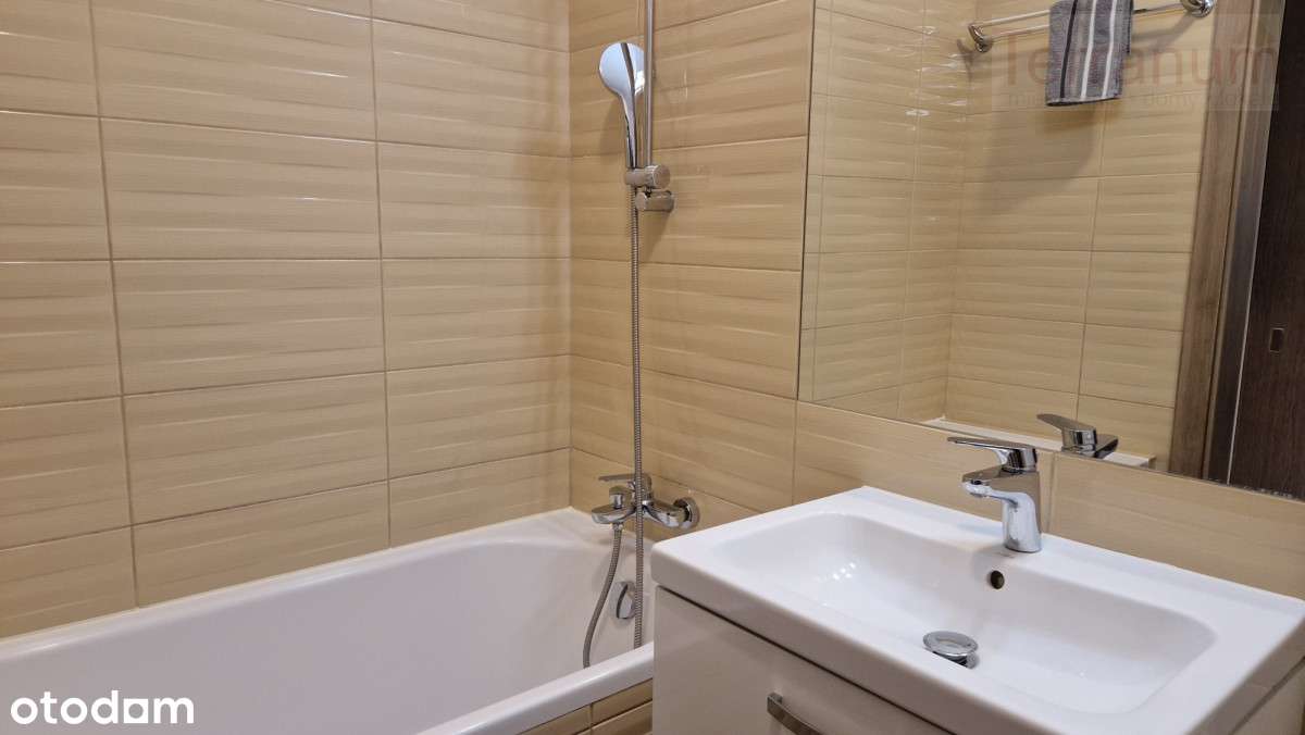 3 pokoje z miejscem postojowym Garażowa-7