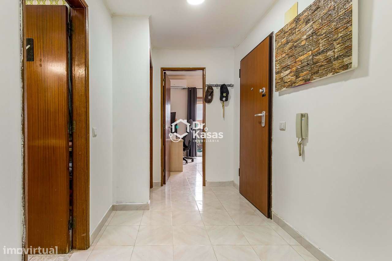 T2 Baixa da Banheira | Habitação ou Investimento - Grande imagem: 4/25