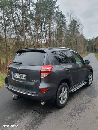 Toyota RAV4 2.2 D-4D 4x4 - 4