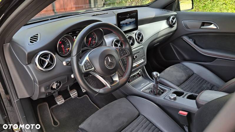 Mercedes-Benz GLA 200 (CDI) d AMG Line - 35