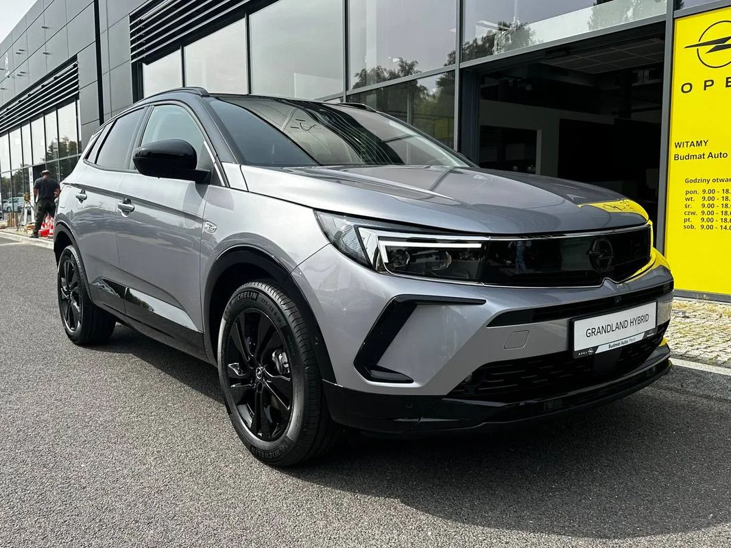 Opel Grandland GS Hybrid 1.2 Turbo 136 KM eDCT6