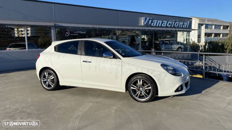 Alfa Romeo Giulietta 1.6 JTDm Exclusive - 1