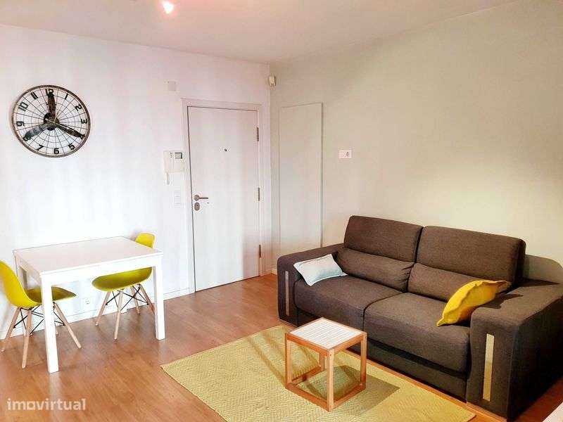 Arrendamento de estúdio t0 na Avenida Álvaro Pais, 14 - Grande imagem: 4/10