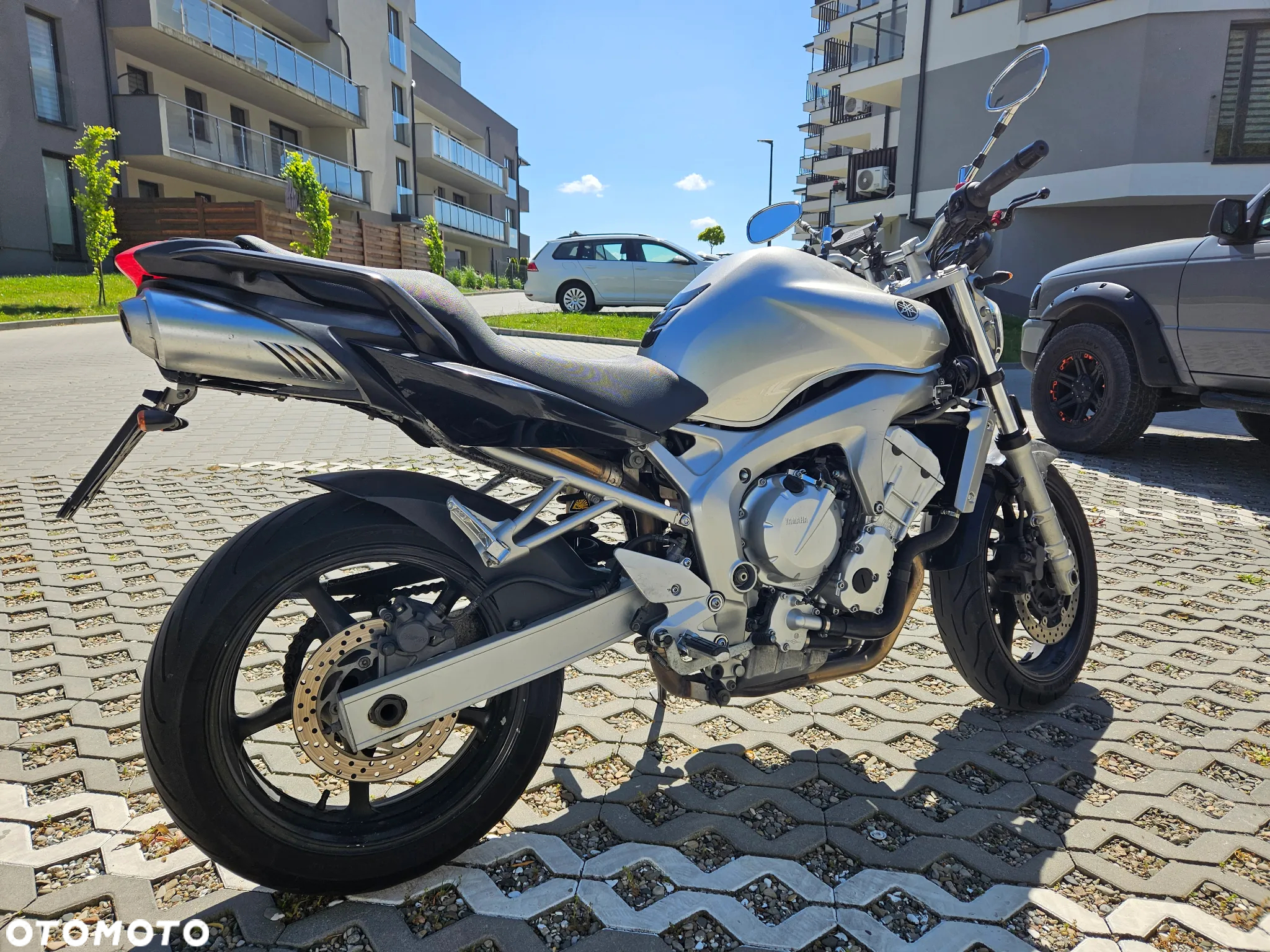 Yamaha FZ6 - 3