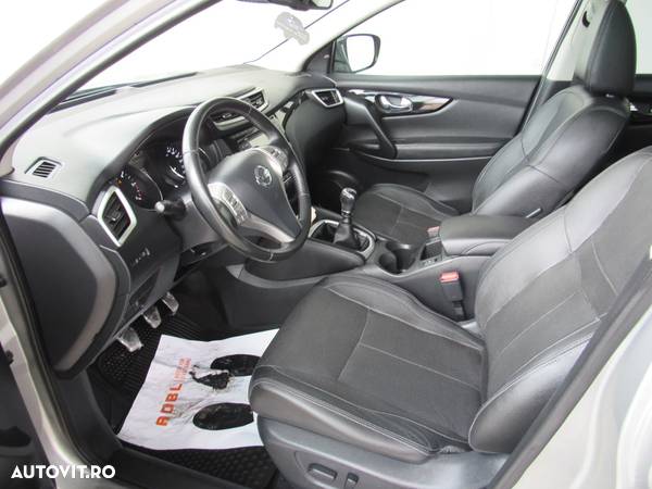 Nissan Qashqai 1.5 dCi TEKNA+ - 14