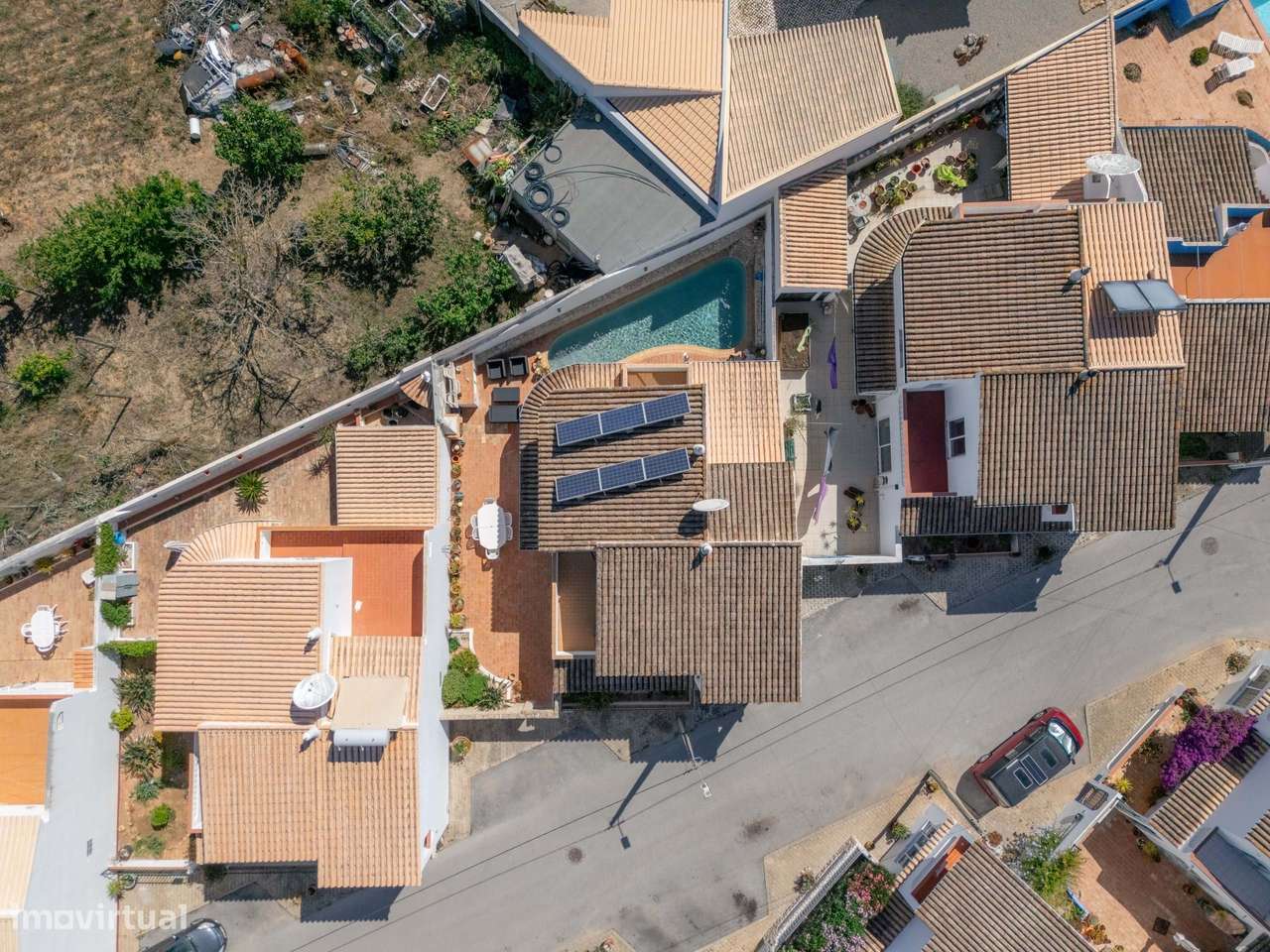 Villa de 4 quartos com personalidade e piscina em Almádena-29