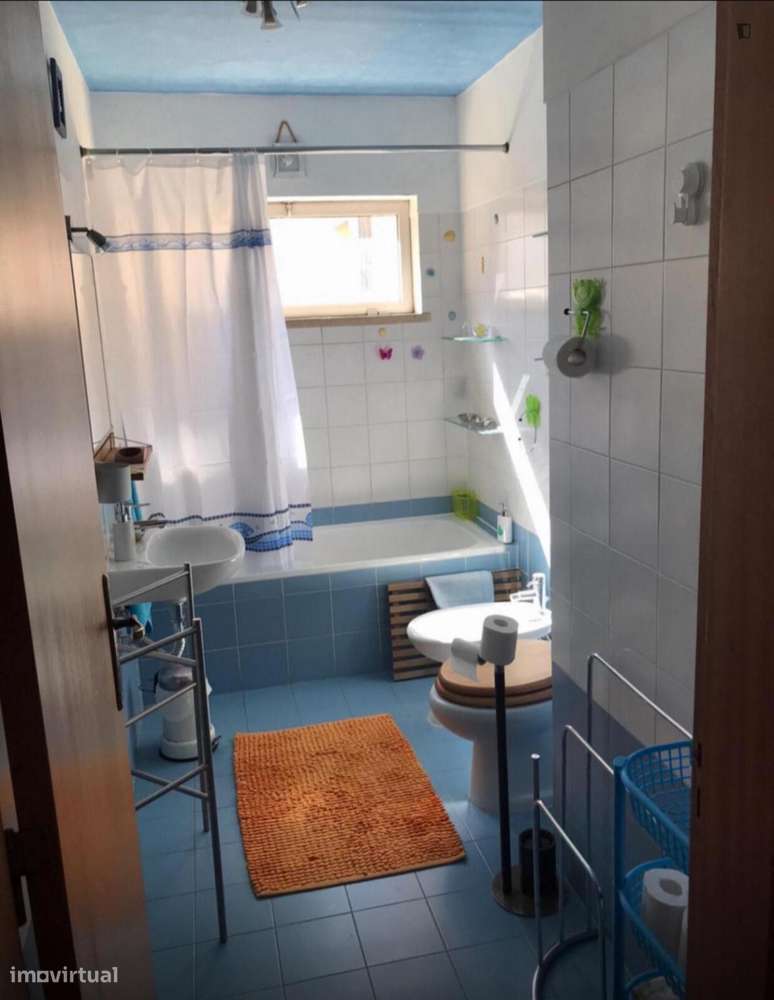 Quarto - localizado em Almada Lisbon - Grande imagem: 2/22