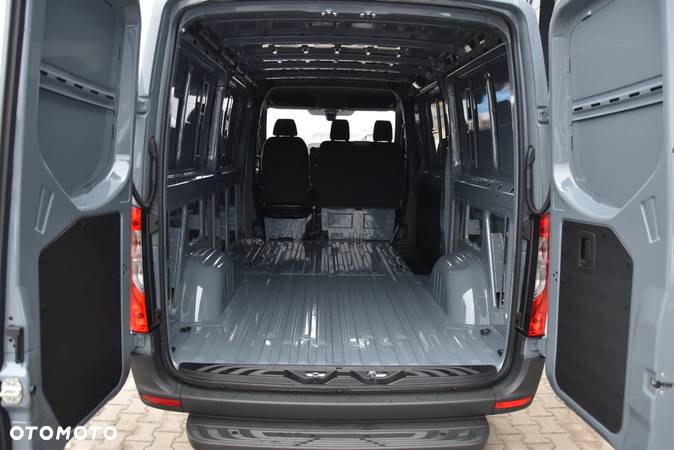 Mercedes-Benz Sprinter 315 CDI Furgon Standard - 11