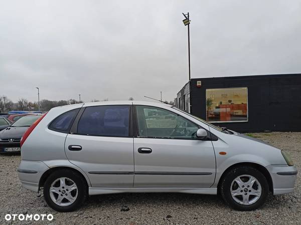 Nissan Almera Tino 1.8 - 5