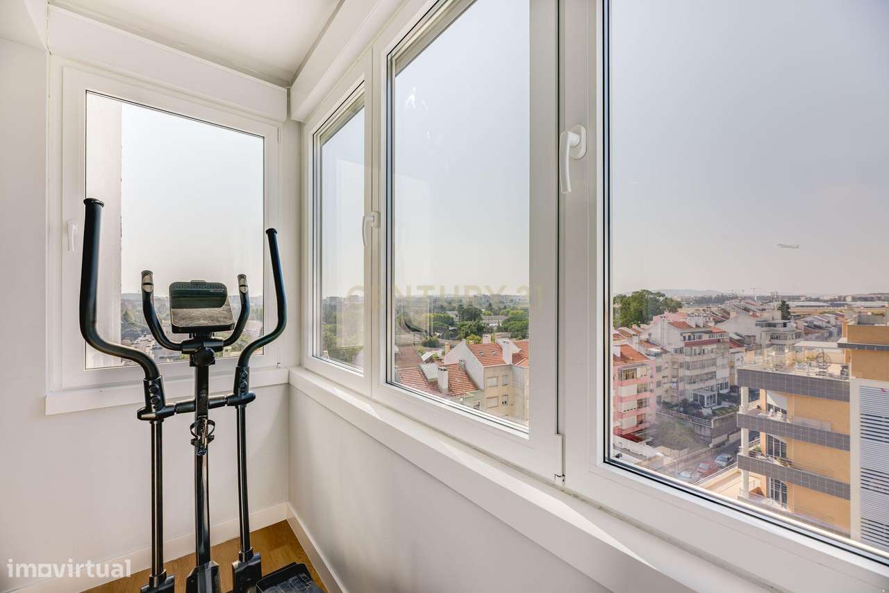 Fantástico T4 Alvalade com varandas, estacionamento e arrecadação-59