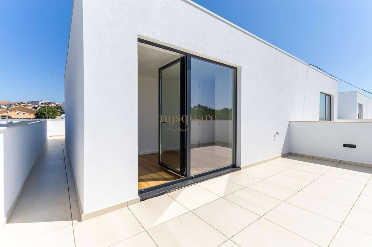 Moradia geminada T4 - Canidelo, Gaia-30