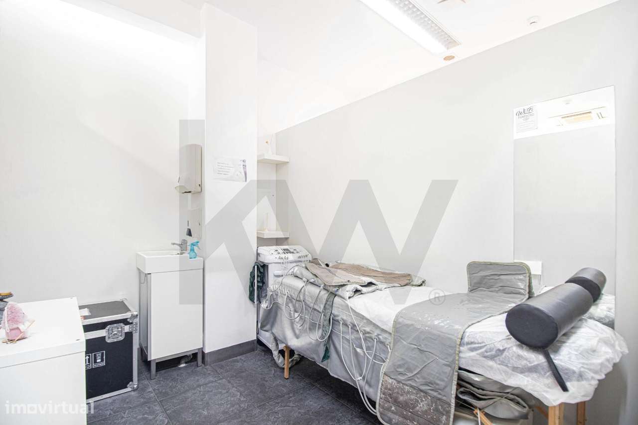 Trespasse de Loja de Estética no Parque das Nações Norte - Grande imagem: 4/15