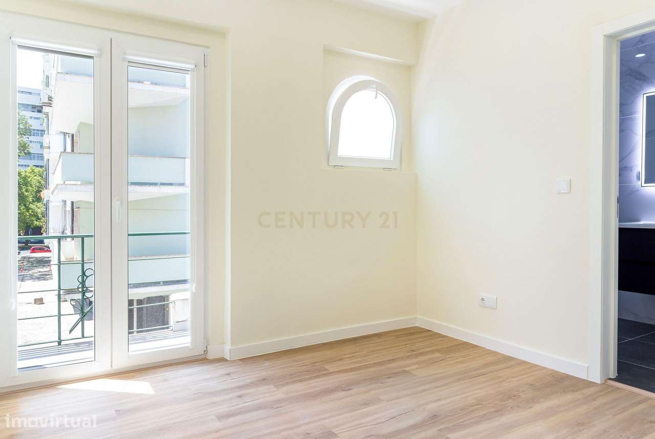 Apartamento T4 integralmente renovado em Alvalade, Lisboa. Em Venda!-28