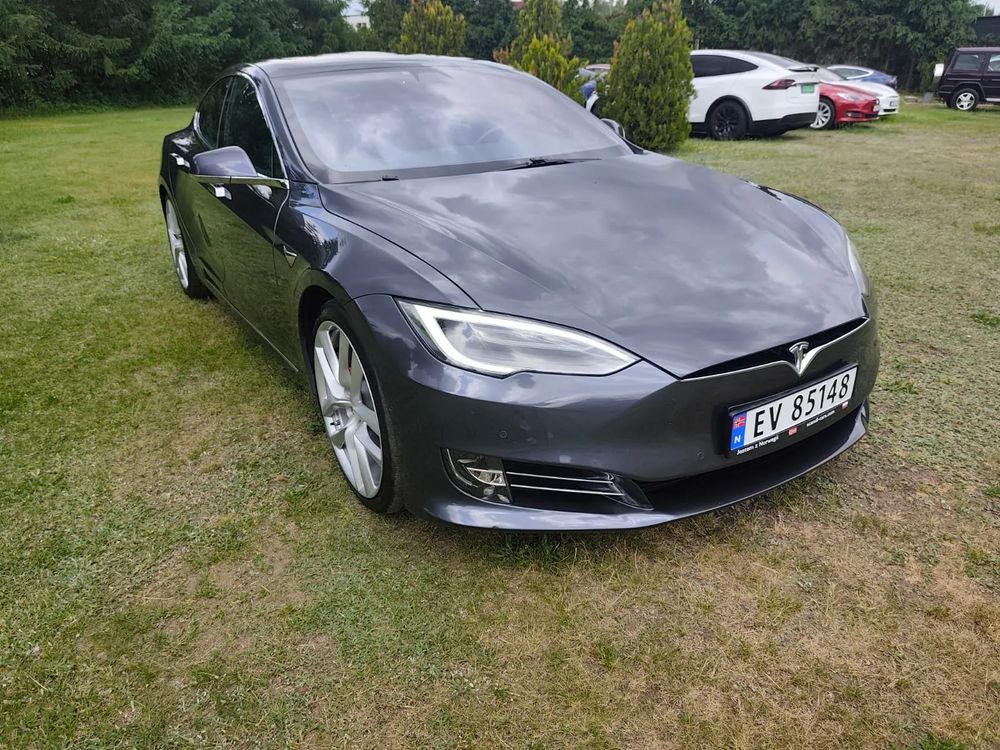 Tesla Model S Performance 2019
