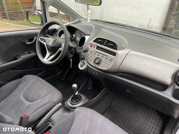 Honda Jazz - 25