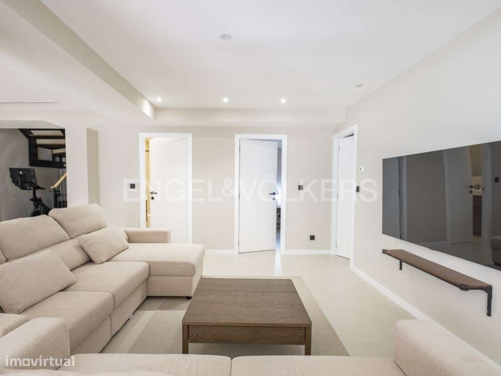 Deslumbrante T4 com Terraço Privado e Escritório na Lapa - Grande imagem: 3/31