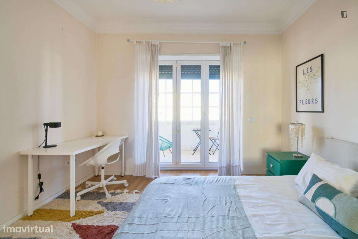 Quarto - localizado em Roma-Areeiro Lisbon - Grande imagem: 3/42