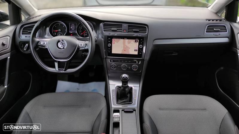 VW Golf Variant 1.6 TDi Confortline - 8