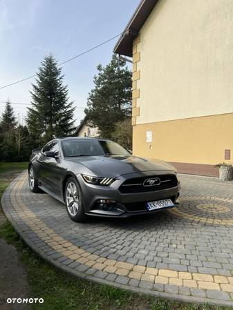 Ford Mustang 5.0 V8 GT - 1