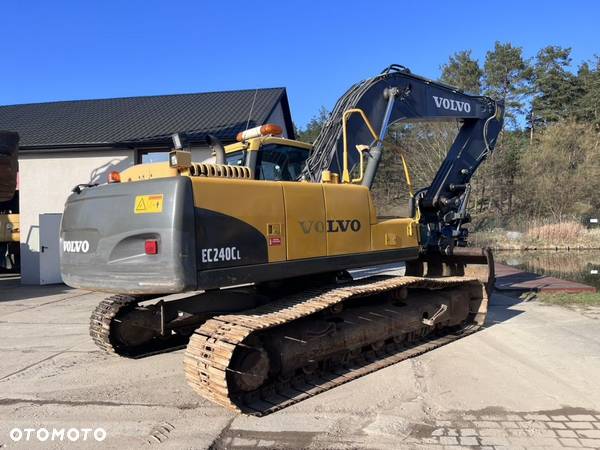 Volvo EC240CL - 4