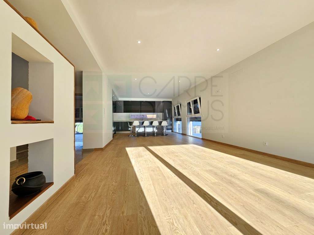 Moradia nova T4, com piscina, em Alverca, Vila Franca de Xira, Lisboa-9