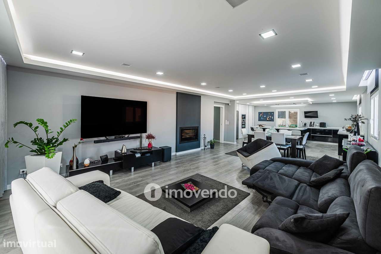 Moradia exclusiva T4, com garagem e piscina, na Arruda dos Vinhos - Grande imagem: 4/60