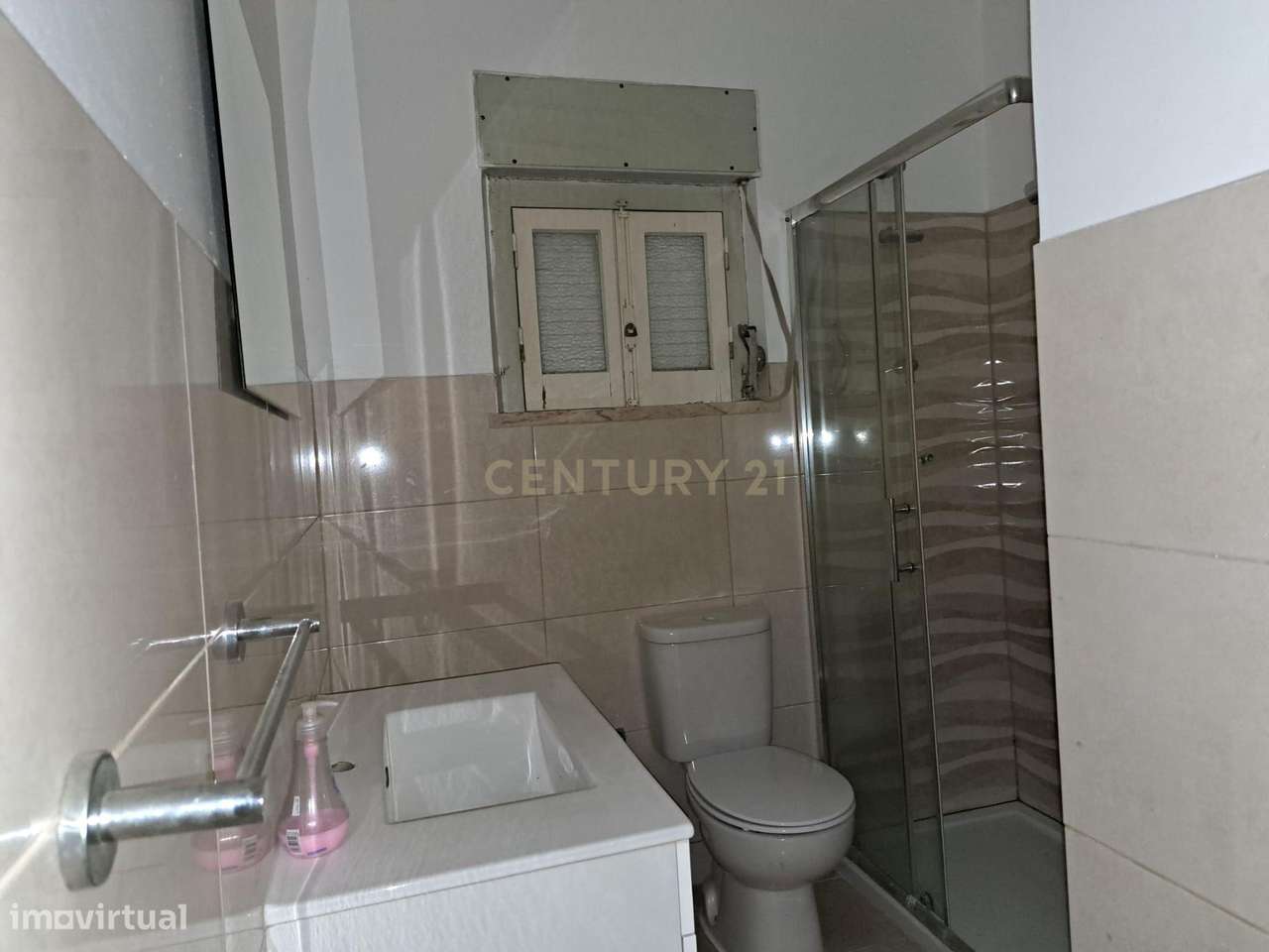 Prédio com 3 apartamentos T2 em zona de campo a 5 minutos de Alhandra-13