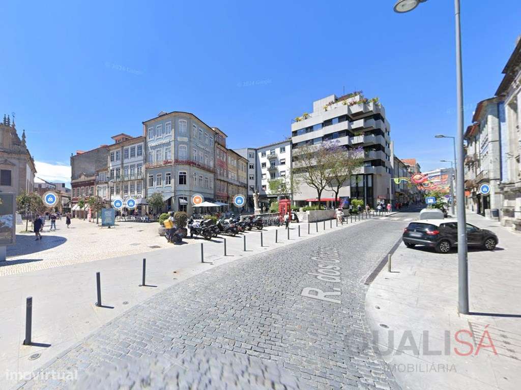 Apartamento T1 com varanda em prédio novo no centro histórico de Braga-21