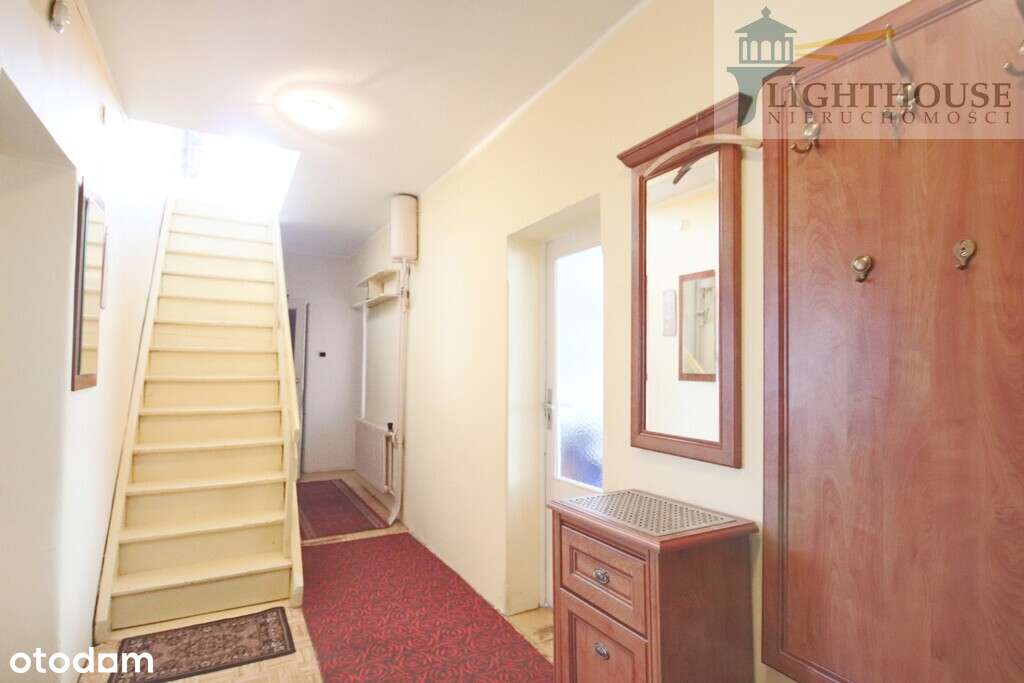 Duży Dom wolnostojący z potencjałem w Godziszewie-11