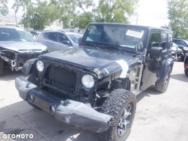 Jeep Wrangler 3.6 Unlim Sahara - 25