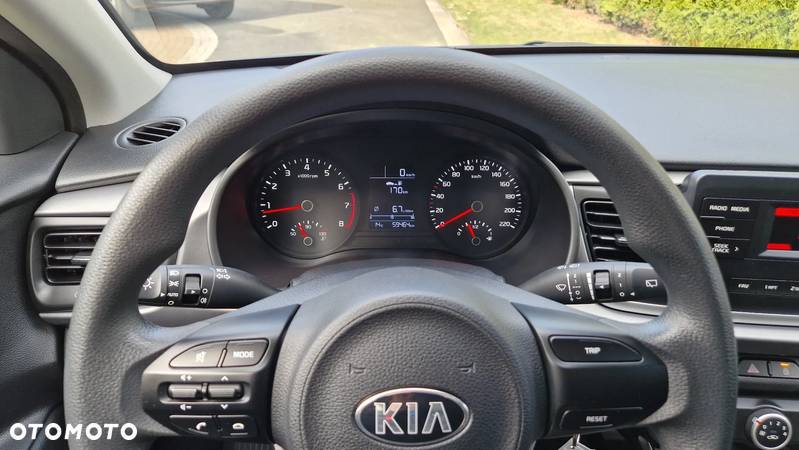 Kia Rio 1.2 M - 17