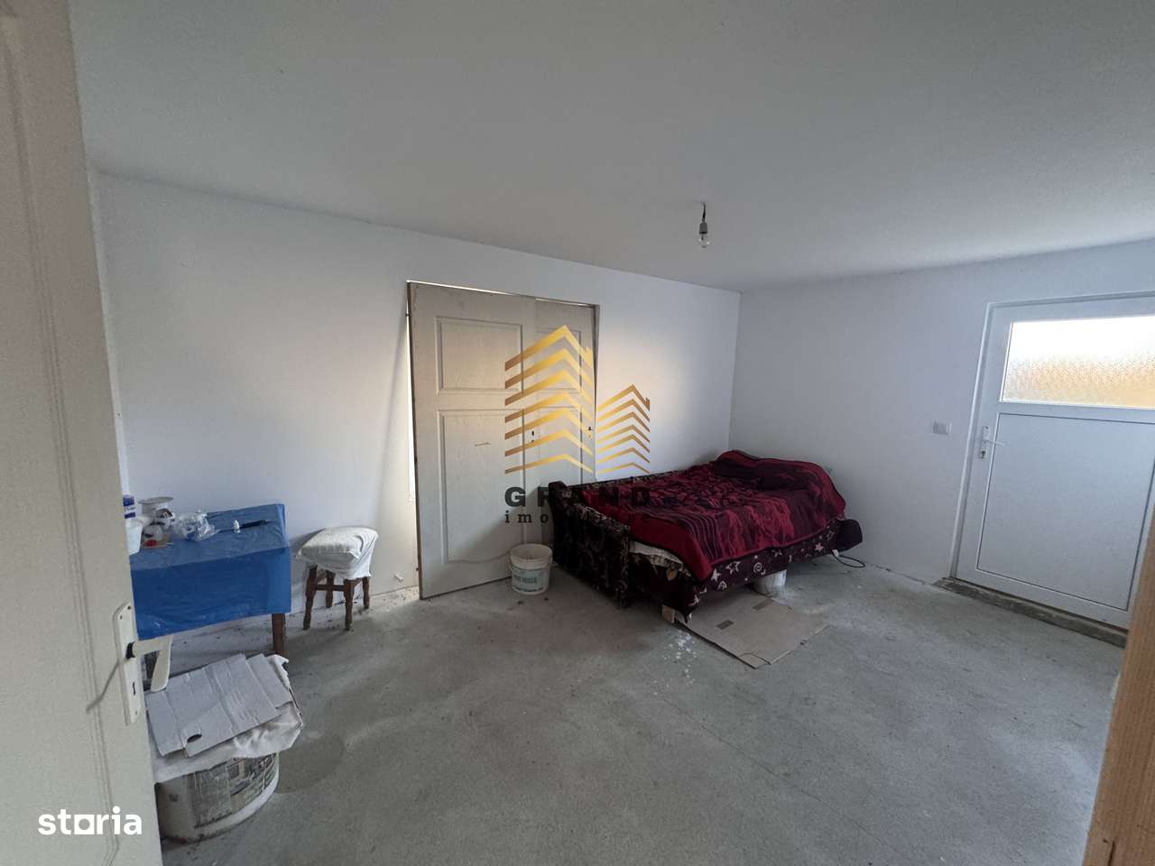 Casă  cu 15 ari teren în Subcetate si toate utilitățile - Imagine principală: 5/15