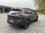 Jeep Cherokee - 4