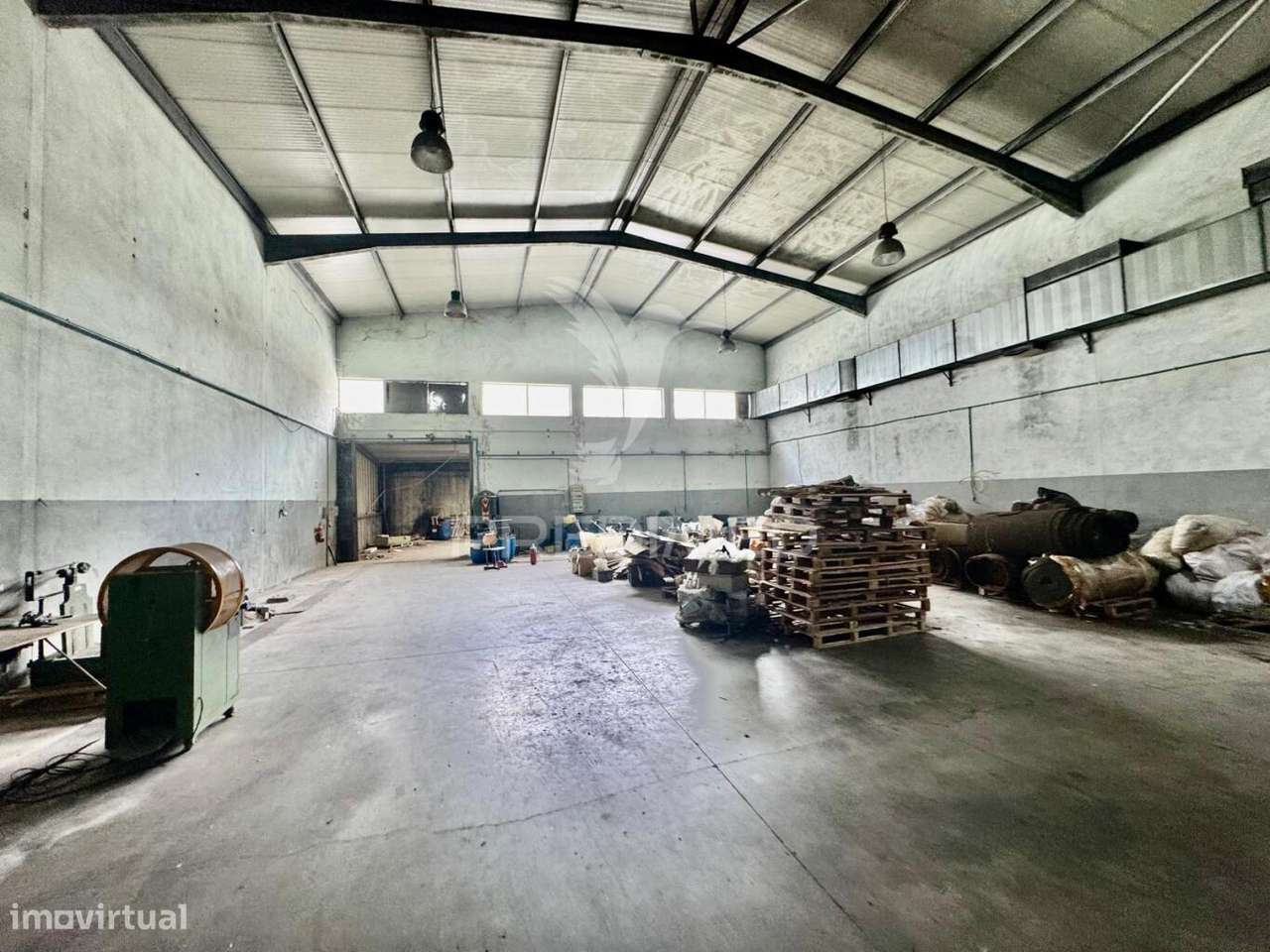 Armazém Industrial em Vila Nova de Sande - Guimarães - Grande imagem: 3/34