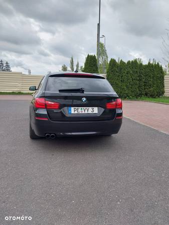 BMW Seria 5 520d Touring - 6