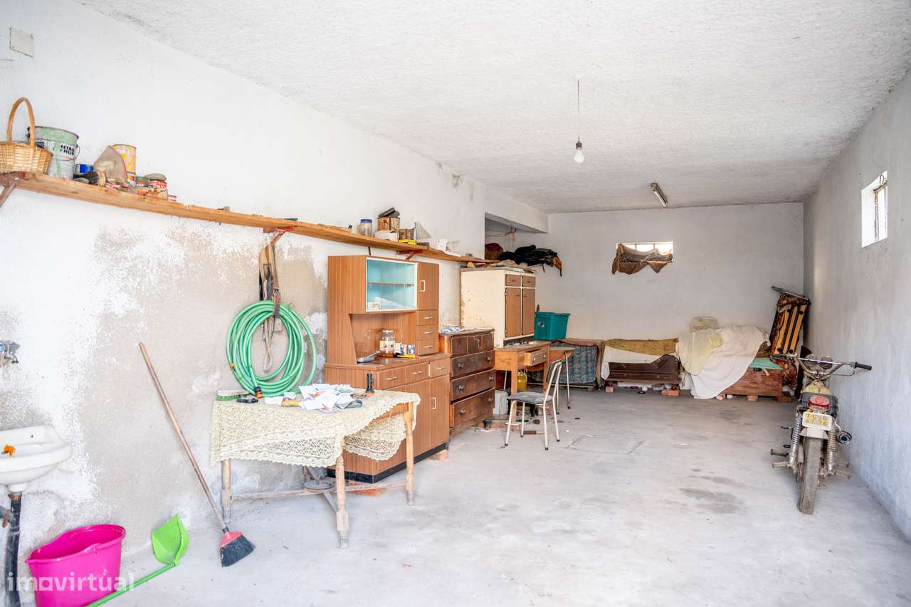 Oportunidade única: conforto, terreno e preço justo-1