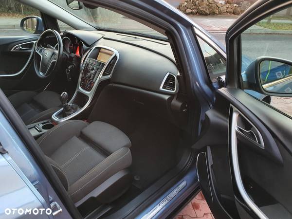 Opel Astra 1.4 Turbo Sports Tourer Innovation - 11