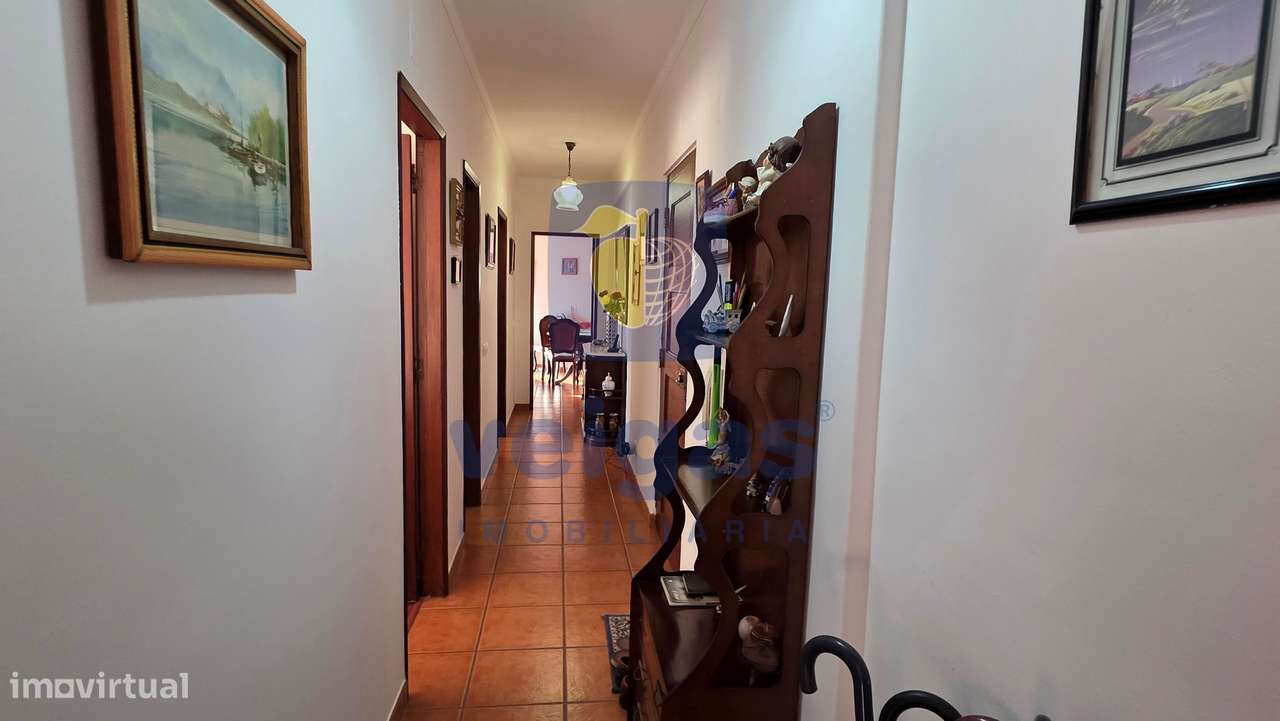 Apartamento T2 no Bairro Azul, no Centro de Caldas da Rainha, com 124-13